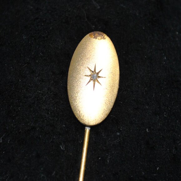 Antique Victorian/Edwardian Oval Stick Pin with Engraved Star - Picture 1 of 11